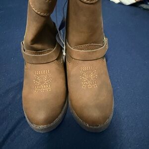 Embroidered Brown Leather Boots